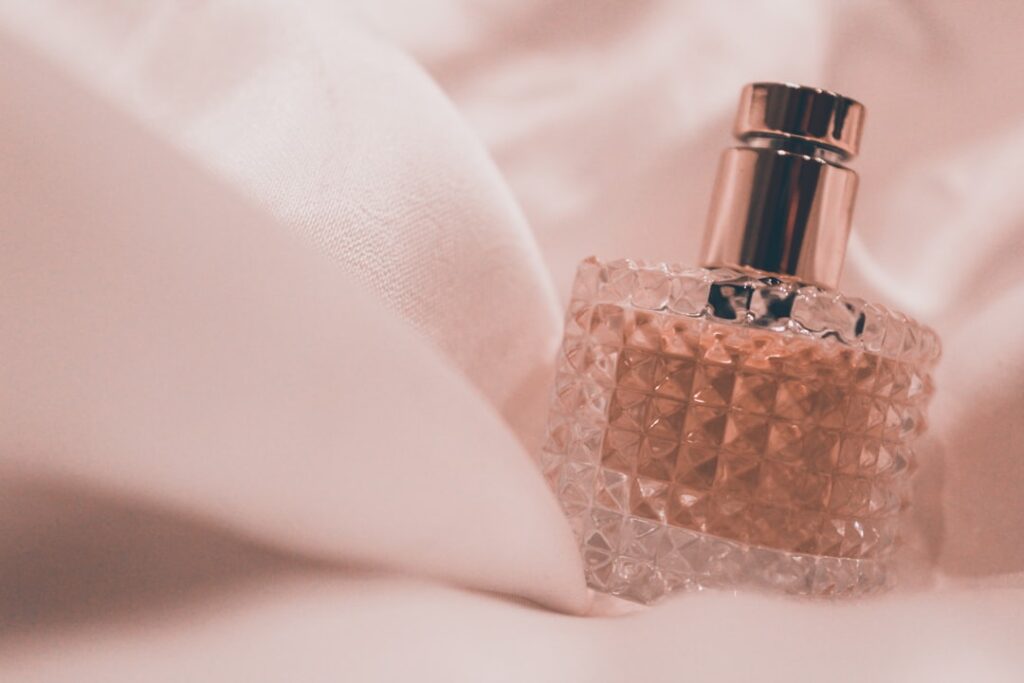 Replicating Grandeur: Hotel-Inspired Scenting for the Home - luxury hotel scenting