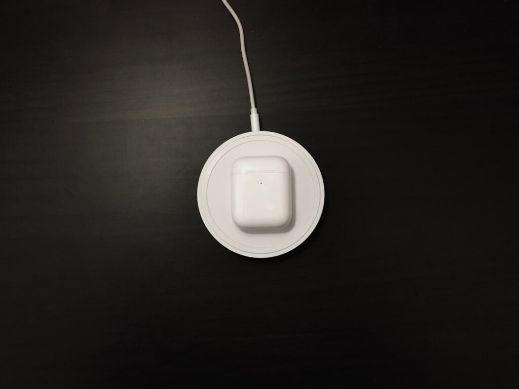 Cold Air Nebulization: The Future of Luxury Home Scenting - minimalist smart diffuser