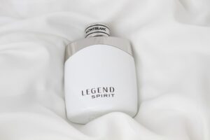 Curating a Bespoke Home Aura: The Art of Scent Layering