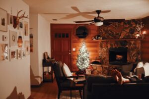 Elevated Holiday Aromas: Crafting Non-Toxic Festive Air